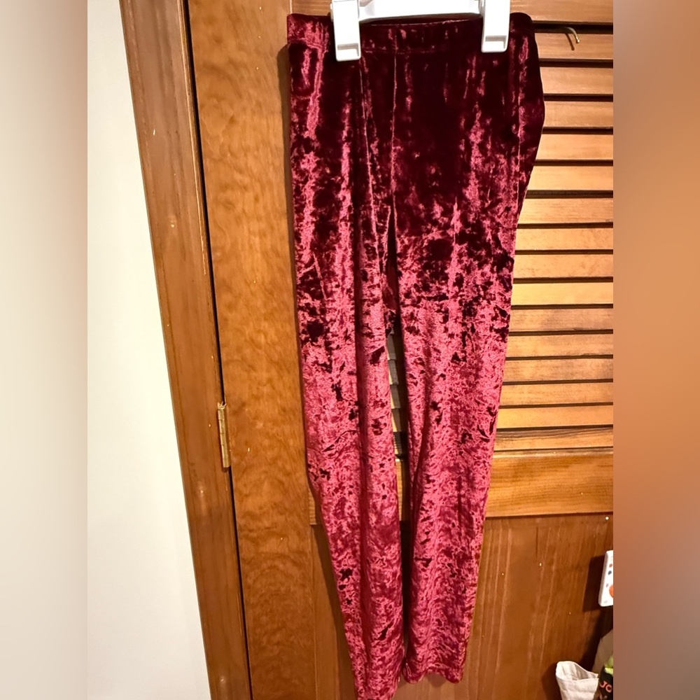 Yelete brand crushed velvet leggings‎